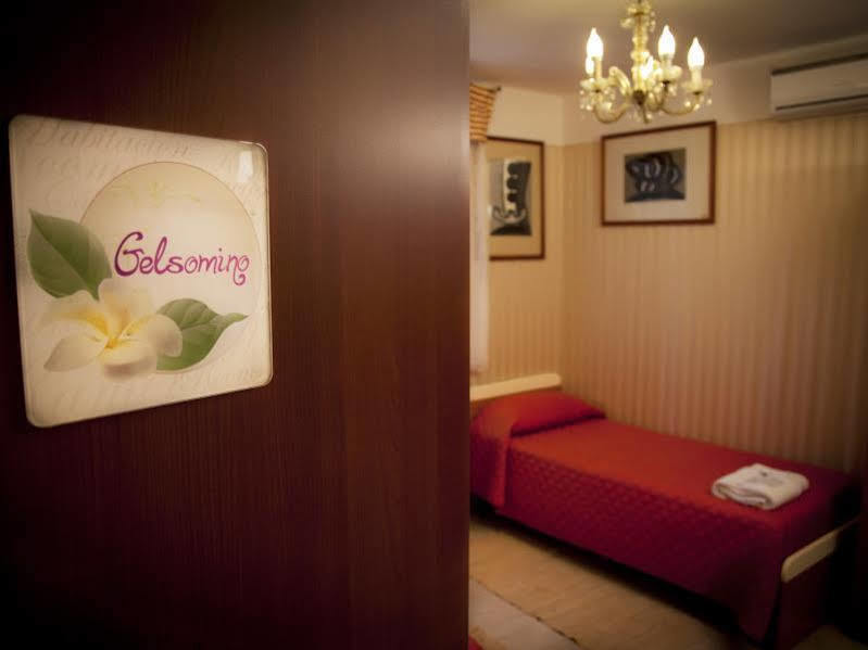 B&B Villa Casablanca เอนนา ภายนอก รูปภาพ
